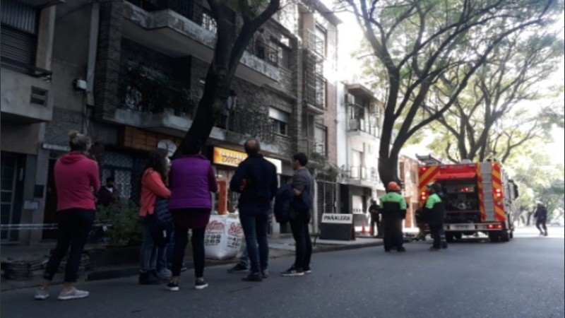 Calle San Juan al 1800 permaneció cortada durante algunos minutos.