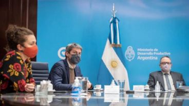 La subsecretaria de Desarrollo Estratégico, Eugenia Benedetti, el ministro de Turismo y Deportes, Matías Lammens, y su par de Desarrollo Productivo, Matías Kulfas.