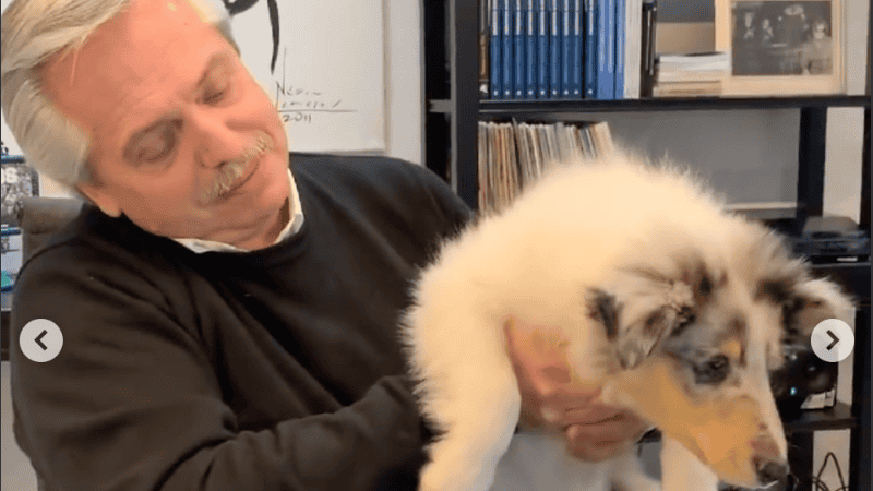 Durante la entrevista, el influencer rosarino también le hizo probar al presidente el tradicional Carlito.