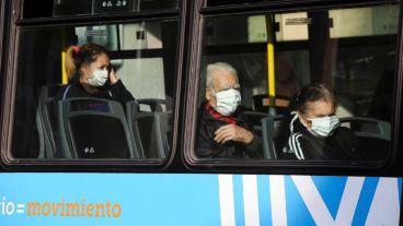 El transporte funcionará con normalidad este lunes, el martes podría haber nuevas definiciones.