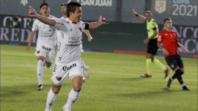 La figura del campeonato busca darle a su equipo el primer título de su historia.