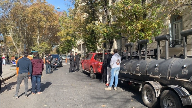 La protesta gastronómica terminó con dos detenciones. 