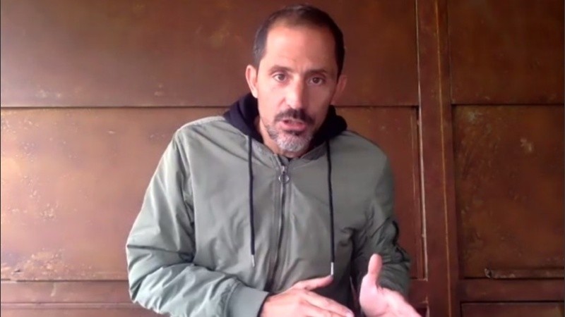 Sebastián Peratta en la conferencia por Zoom de este viernes