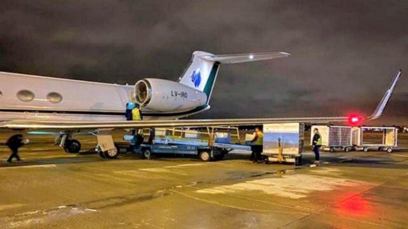 Los 32 respiradores elementales llegaron hace casi 10 meses a Rosario y siguen retenidos