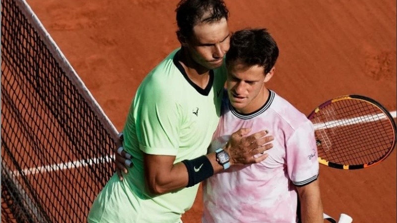 El Peque fue despedido con aplausos por el público y el respeto del gigante Nadal