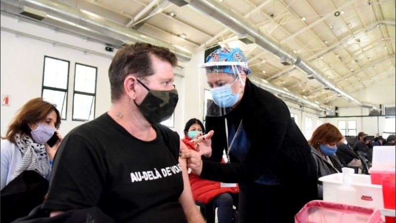 Vacunadores y vacunadoras deberán contar con experiencia. 