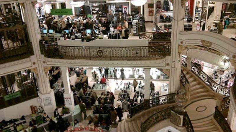 El próximo martes 15 será el remate del mobiliario que se utilizaba en el local rosarino.