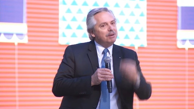 El presidente Alberto Fernández tuvo un furcio al hablar en el Centro Argentino de Protonterapia (CeArP), que se está construyendo en Agronomía.