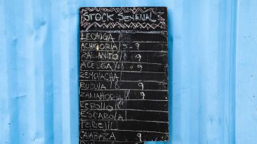 Trabajar con la tierra: así es por dentro el Parque Huerta Oeste.