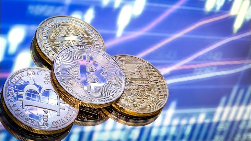 La capitalización de mercado acumulada de las criptomonedas creció alrededor de 300% en 2020.