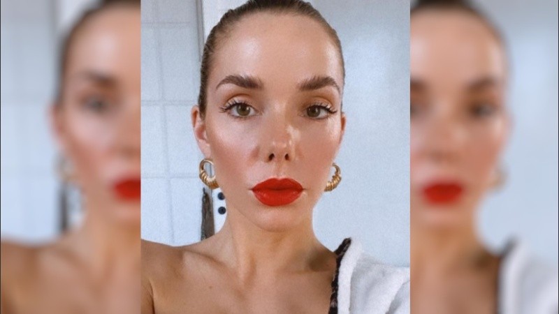 “Usen barbijo amigues. Que la moda sea tenerlo y no al revés”, tuiteó Julieta Nair Calvo