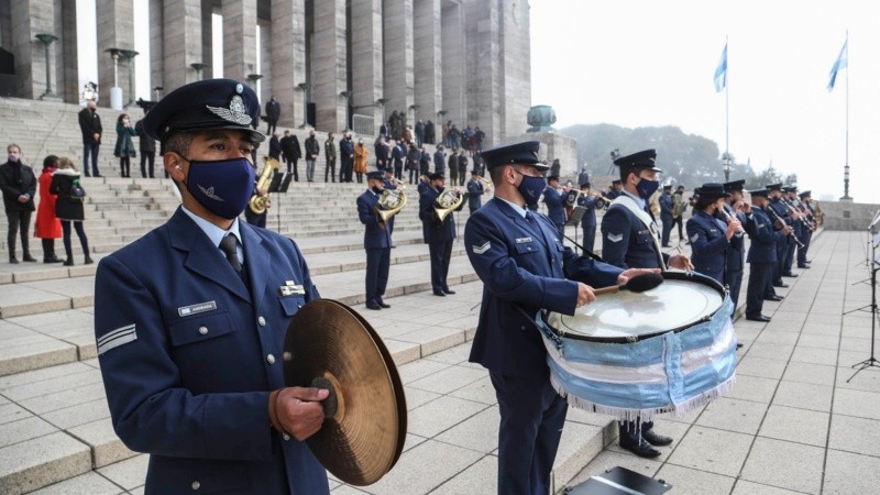 Se ejecutaron canciones patrias durante el acto.