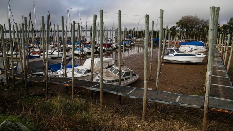 Postales de la bajante: el río Paraná a la altura de Rosario registró este martes una altura de 0.15 metros. 