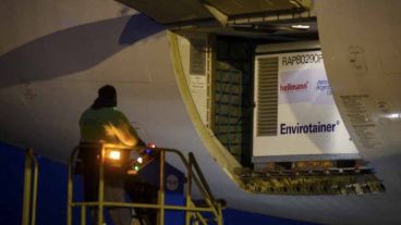 Imágenes del tercer vuelo que completó las dos millones de dosis de Sinopharm