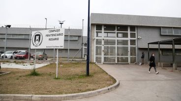 La cárcel rosarina en la que se produjo el importante brote y el fallecimiento de una interna.