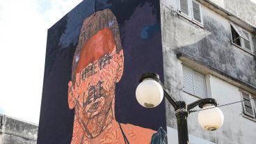 Así se encuentra el mural en homenaje a Messi ubicado en Buenos Aires al 4700.