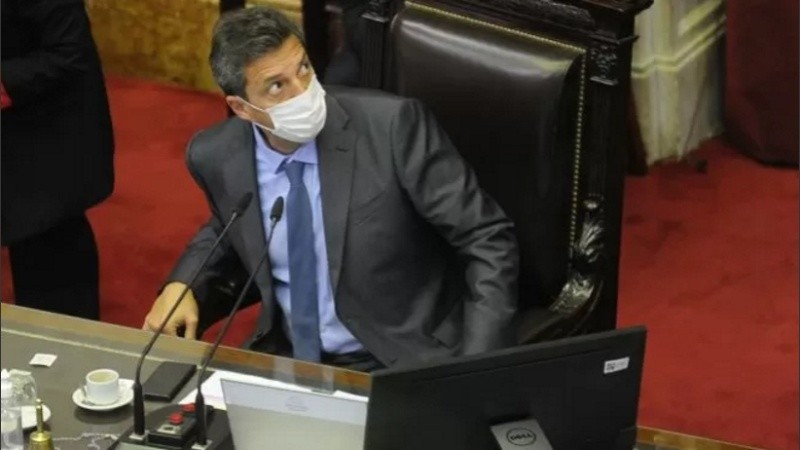 El presidente de la Cámara de Diputados, Alberto Massa, explicó que la ley prevé una cláusula gatillo para acompañar las mejoras en septiembre.
