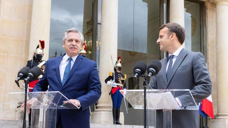 Fernández tenía previsto arribar a París el próximo 30 de junio.