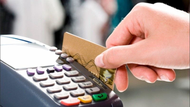 Las ventas con tarjeta de débito tienen una comisión de 0,8% a cargo del comercio.