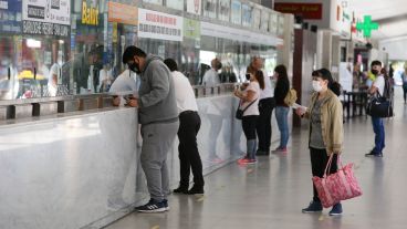 Una postal de la terminal de ómnibus de Rosario.