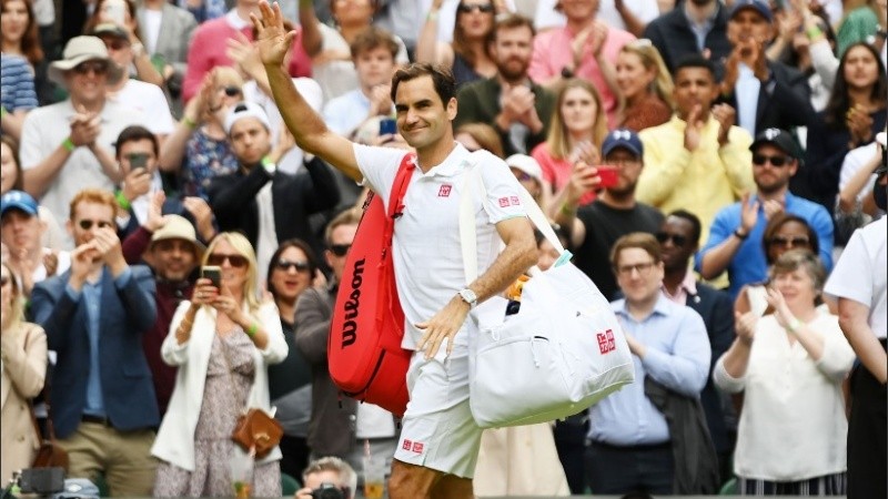 Roger Federer fue despedido calurosamente de Wimbledon, tal vez haya sido su última función