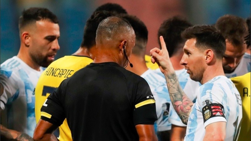 El arbitraje viene polémico y llega bajo la lupa a la definición.