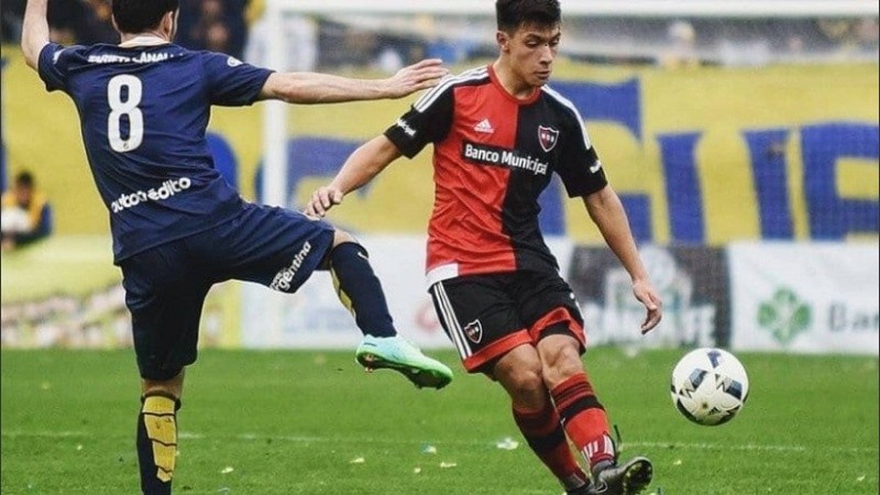 El defensor debutó en la primera de Newell's.