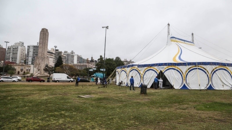 El reporte provincial fue difundido este lunes con 430 positivos de covid-19 en Rosario.