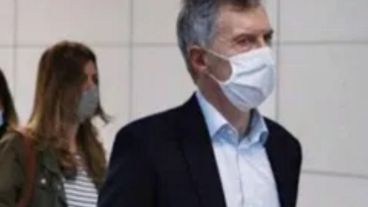 Mauricio Macri, Juliana Awada y su hija Antonia quedaron varados en Zurich.