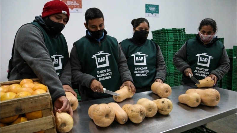 Ya recuperaron 403.031 kilos de mercadería, que benefician a 314 organizaciones sociales de la ciudad