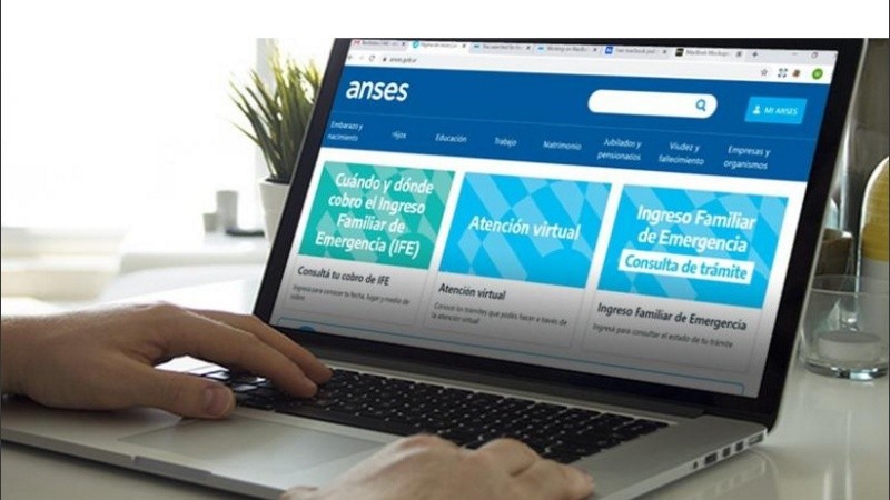 El beneficio está dirigido a todas las argentinas que hayan sido madres y a pesar de tener 60 o más años no estén jubiladas.