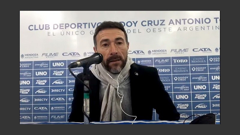 El técnico de Rosario Central ya piensa en la revancha por la Sudamericana.