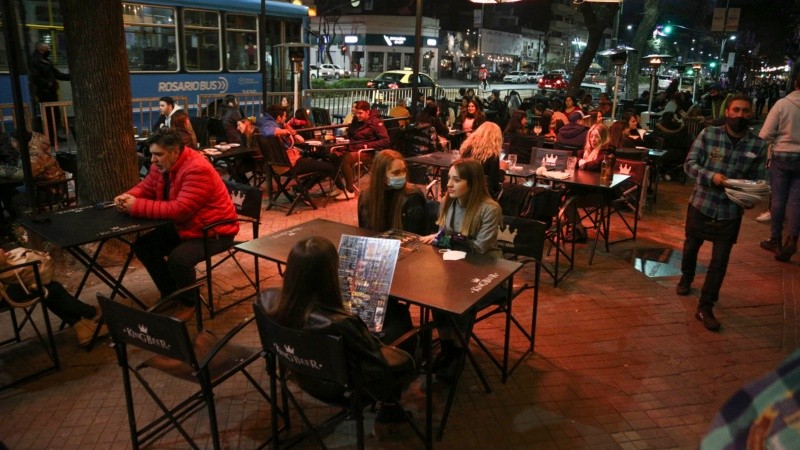 Pichincha y el Paseo Pellegrini, los sectores favoritos para comer y tomar algo.
