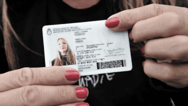 En la categoría sexo, se podría optar entre F, M y X.