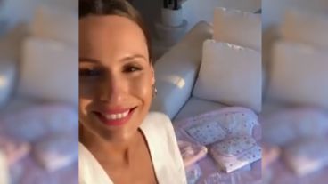 Tal como lo había adelanto, Pampita trabajó hasta el último minuto antes de dar a luz.