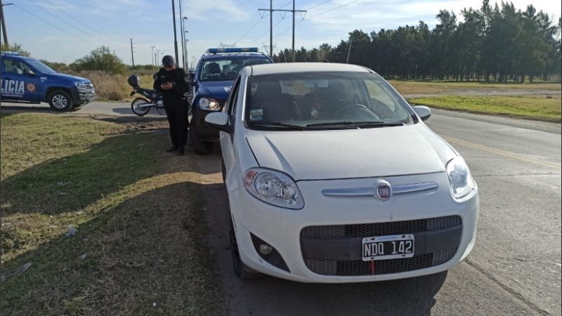 El auto recuperado por la Policía en la zona noroeste de Rosario
