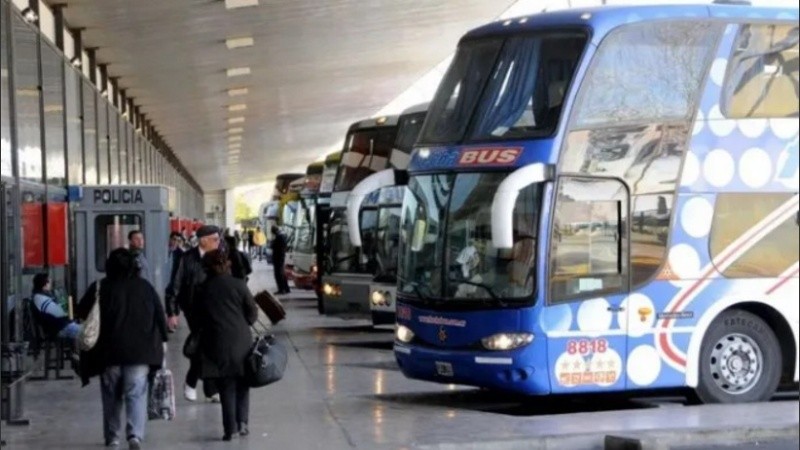 Los descuentos abarcan empresas de transporte de larga distancia y alojamientos.