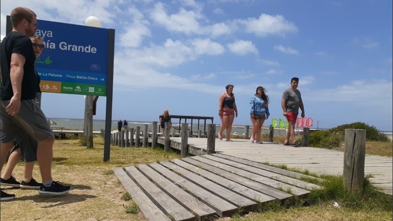 El país vecino podría abrir fronteras en septiembre.