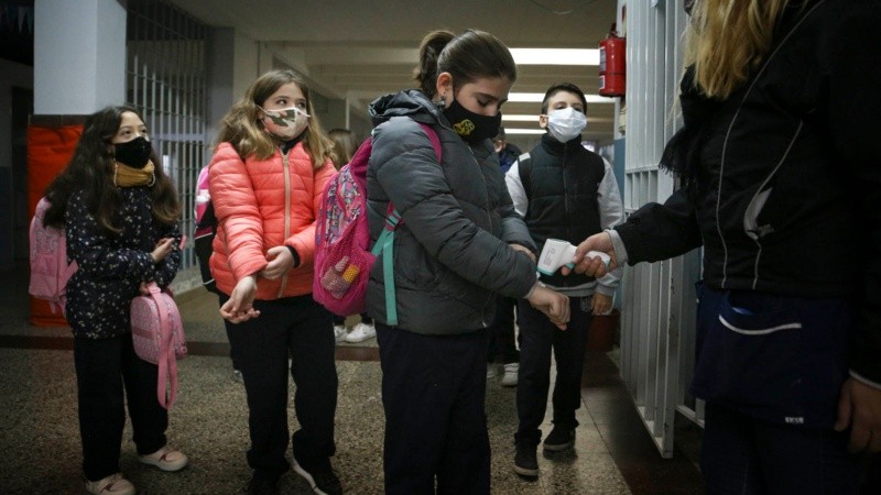 El segundo semestre será “con el cumplimiento estricto de los protocolos y los cuidados