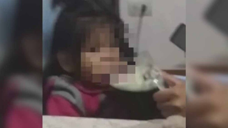 La pequeña tuvo que ser hospitalizada en el Hospital Materno Infantil de Salta.