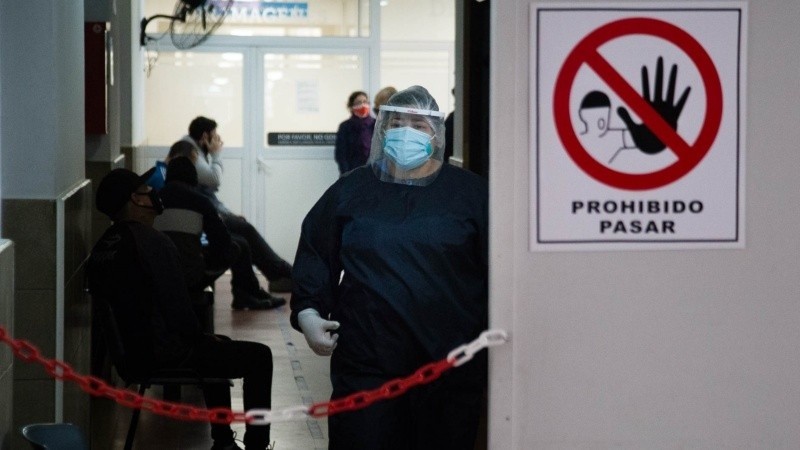 Personal de Salud en el hospital Carrasco de Rosario.