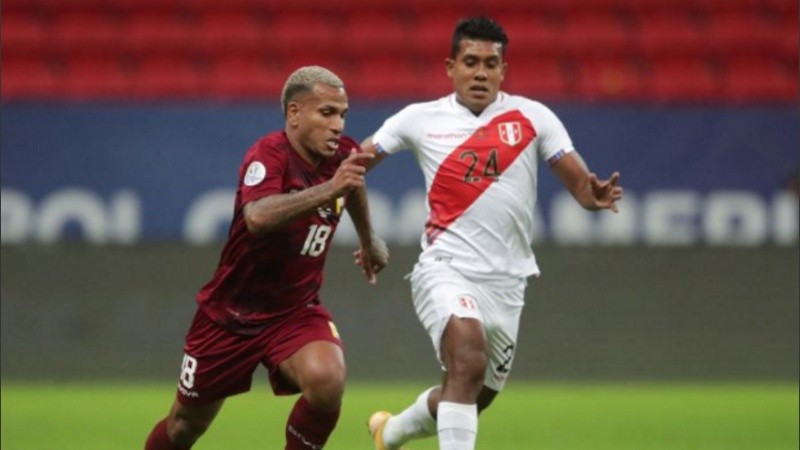 Raziel García es un volante ofensivo que puede jugar por los costados y es uno de los pedidos que le hizo el director técnico Cristian González a la dirigencia centralista.