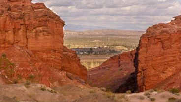 Se encuentra dentro de la Reserva Municipal "Banda Florida" de la localidad homónima, en la provincia de La Rioja