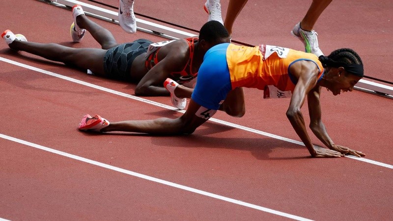 La fondista, que llegó a Países Bajos con 15 años en calidad de refugiada procedente de Etiopía, tiene cuatro récords mundiales en distancias comprendidas entre la milla y los 10.000 metros.