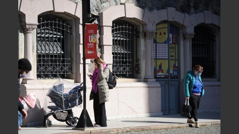 El coronavirus generó 274 nuevos muertos este lunes en el país.