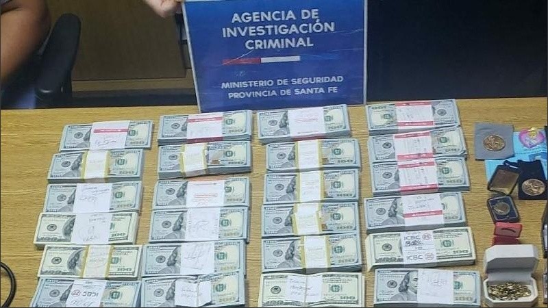  En la caja fuerte de Pablo Torti encontraron 333.450 dólares, joyas de valor y monedas representativas