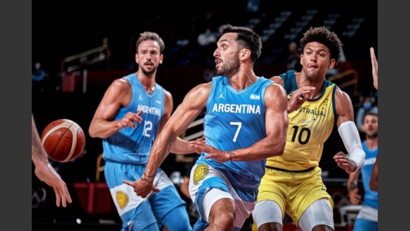 Campazzo anotó nueve puntos en un partido difícil para Argentina.