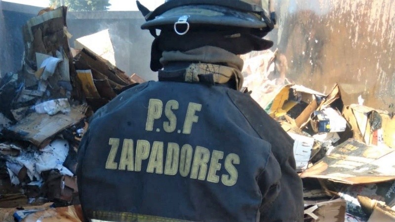 Acudieron dos dotaciones de Bomberos Zapadores.