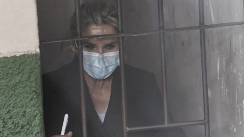 La expresidenta de facto de Bolivia, Jeanine Áñez, cumple detención en una cárcel femenina del centro de La Paz.