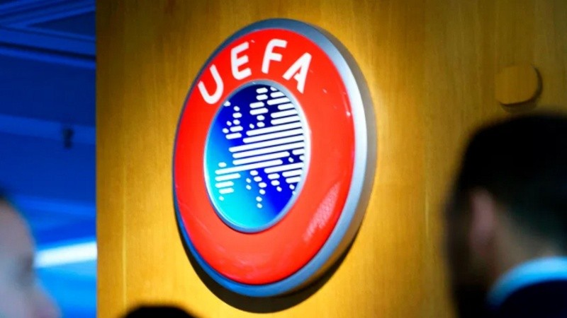La medida de la Uefa que rige el fútbol europeo comenzó hace una década para frenar los excesivos gasto de muchos clubes.